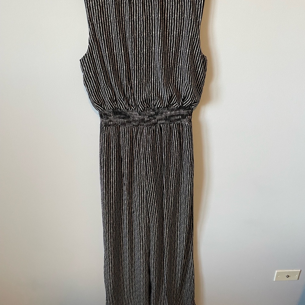 She + Sky Gray Sleeveless Jumpsuit Scoop Neck Casual